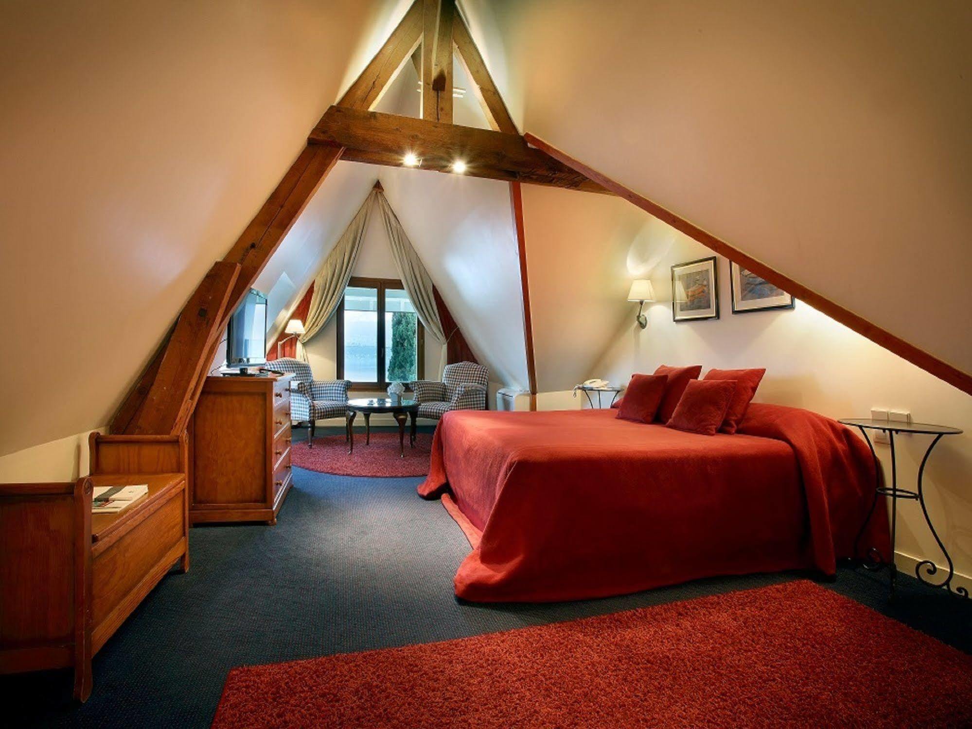 Hotel Ombremont Jean-Pierre Jacob 勒伯吉特杜拉克 外观 照片